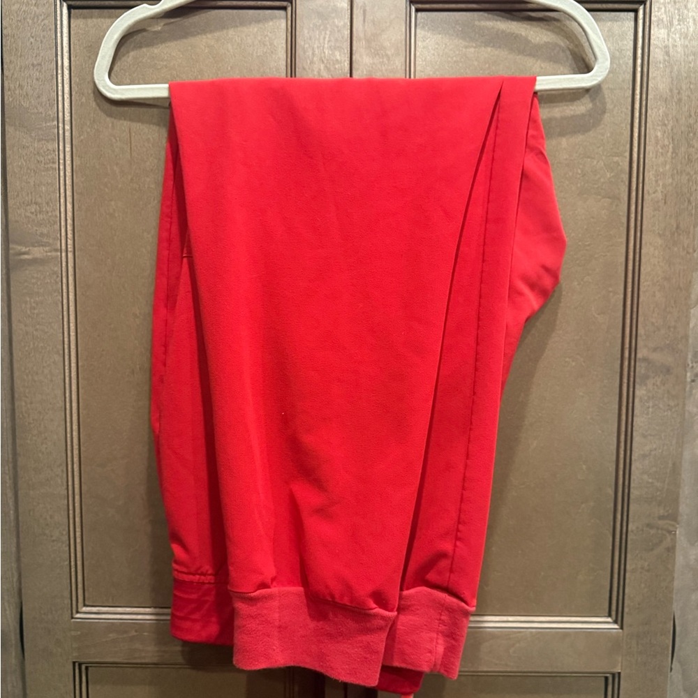 Figs Women’s red pants XL